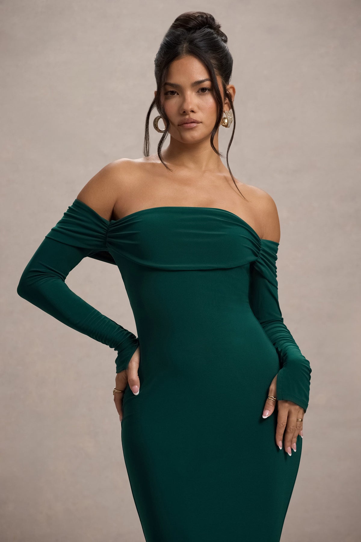 WB_CC_HR_CL134773047-AmaiaBottleGreenBardotLong-SleeveMaxiDress7_bb043a30-35b5-4c7e-b969-8b9af6594148
