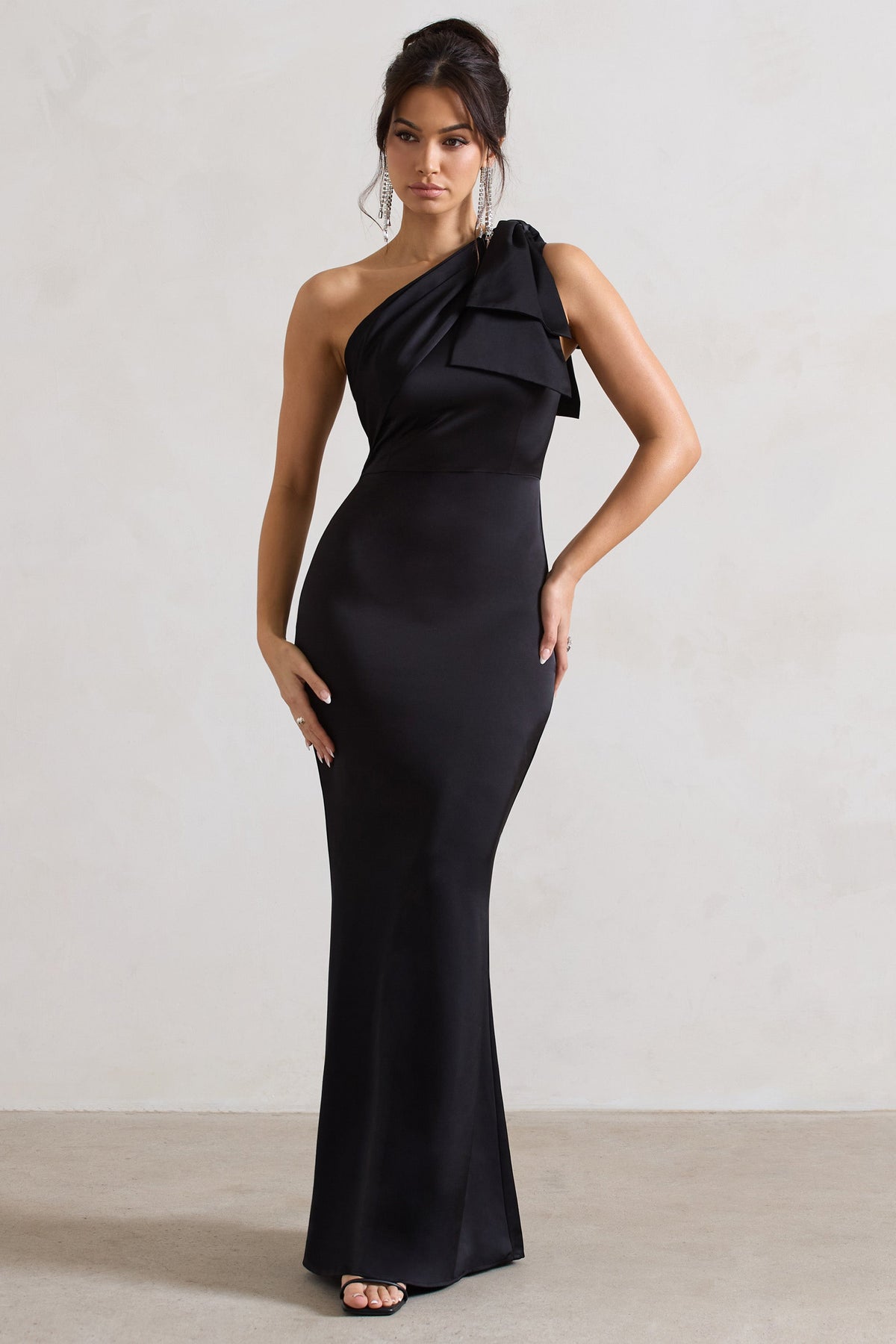 WB_CL129977002-LadyBlackSatinAsymmetricMaxiDressWithBow4