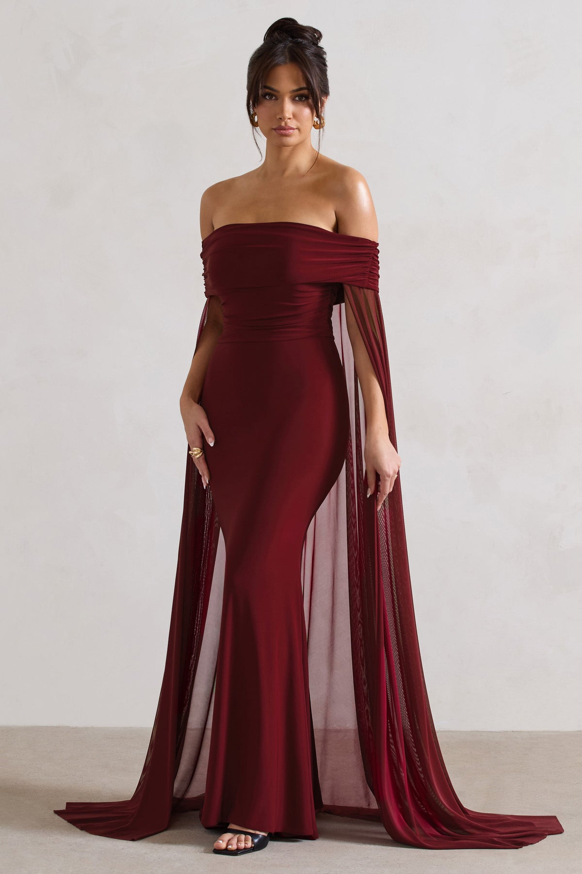 WB_CL131000037-CarlottaBerryBardotMaxiDressWithChiffonCape4