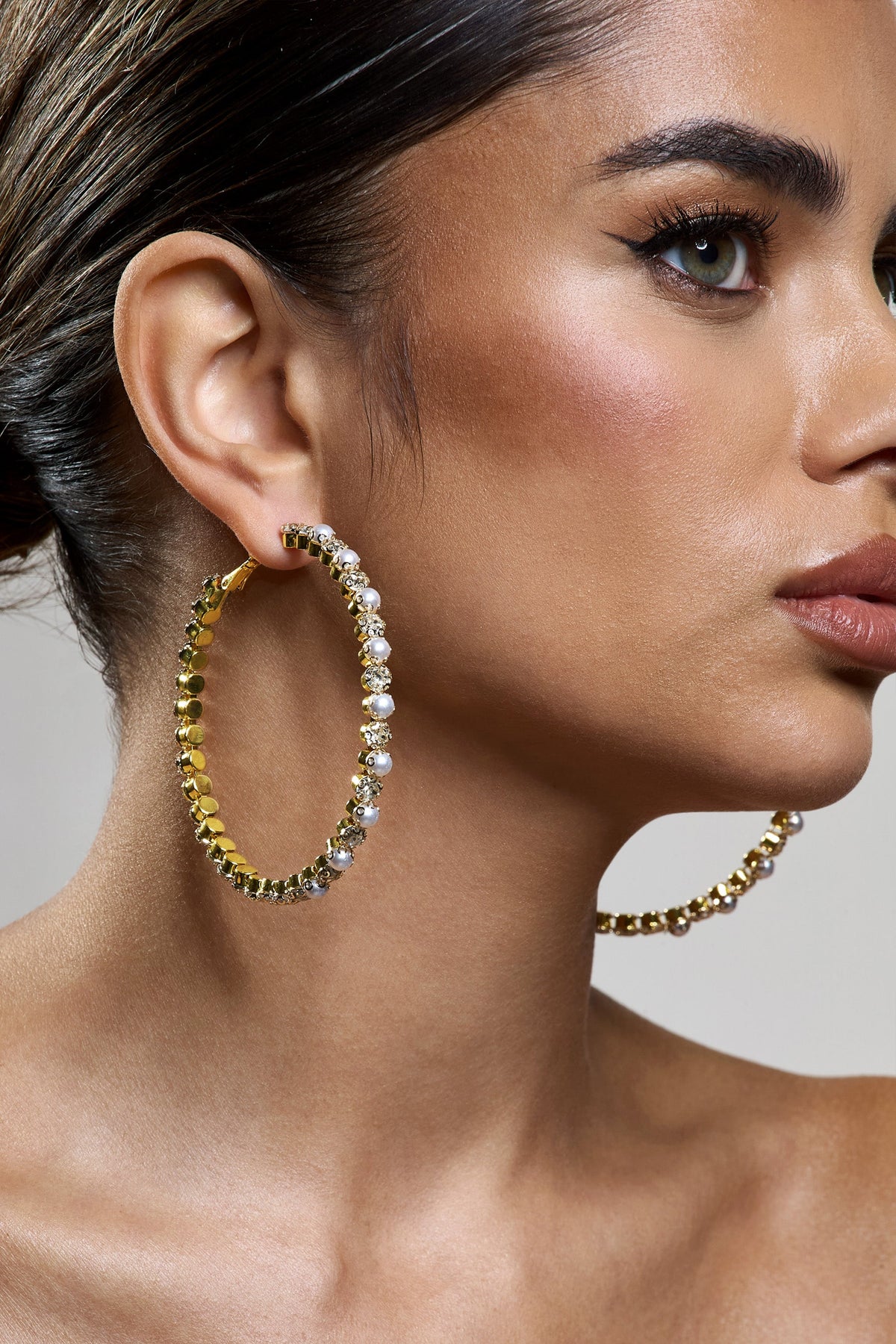 WB_CL134249007-UmaGoldDiamanteHoopEarrings13