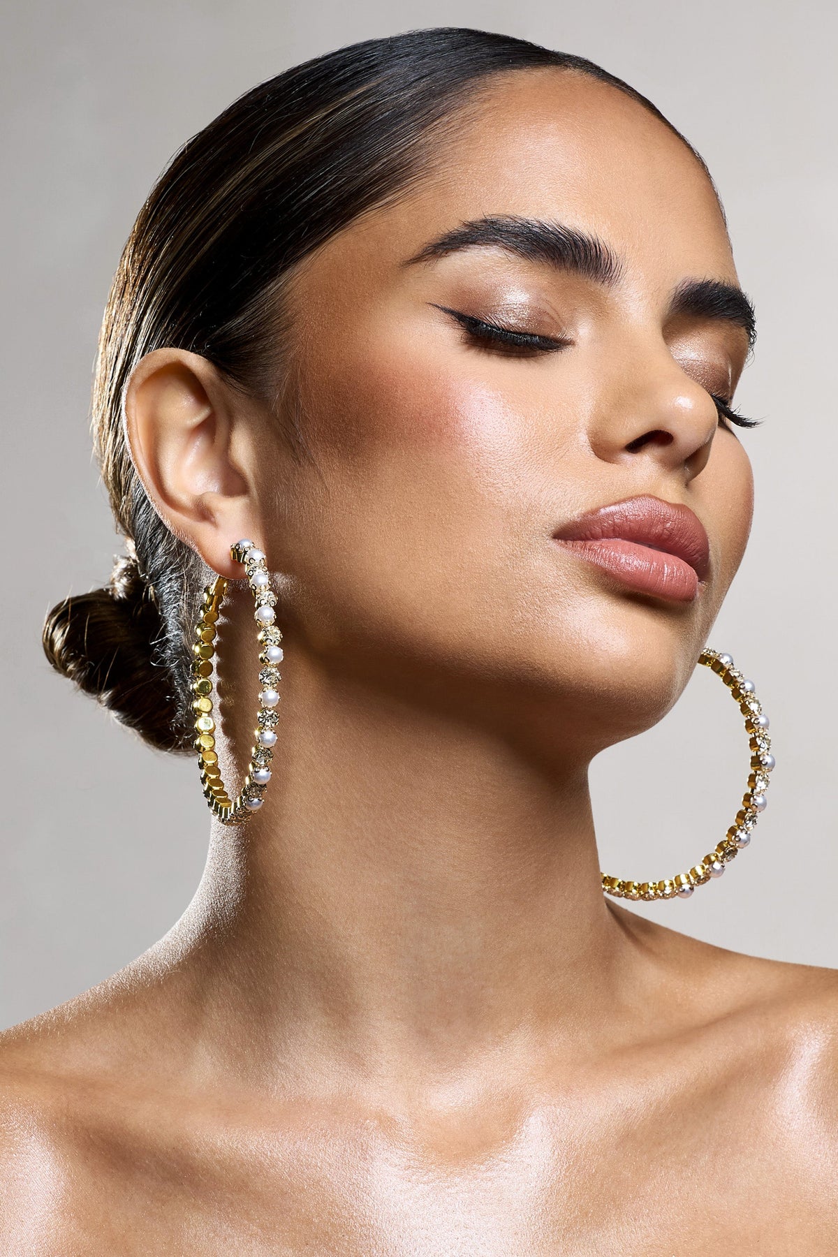 WB_CL134249007-UmaGoldDiamanteHoopEarrings1