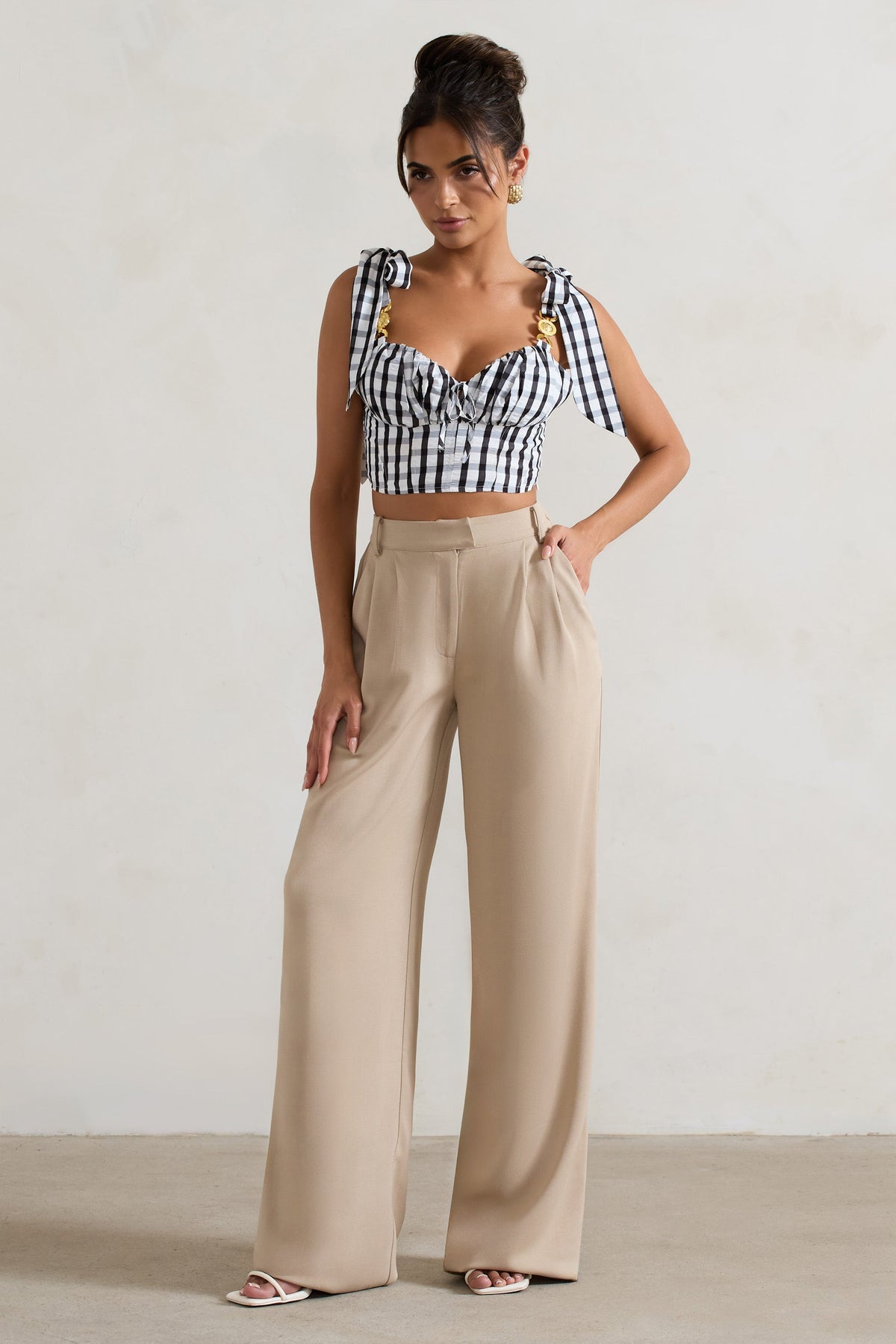 WB_HR_CL134041228-MaudBlack_WhiteGinghamCropTopWithTieStraps2_f58b2275-dfc3-4687-8939-373ed8e7db5a