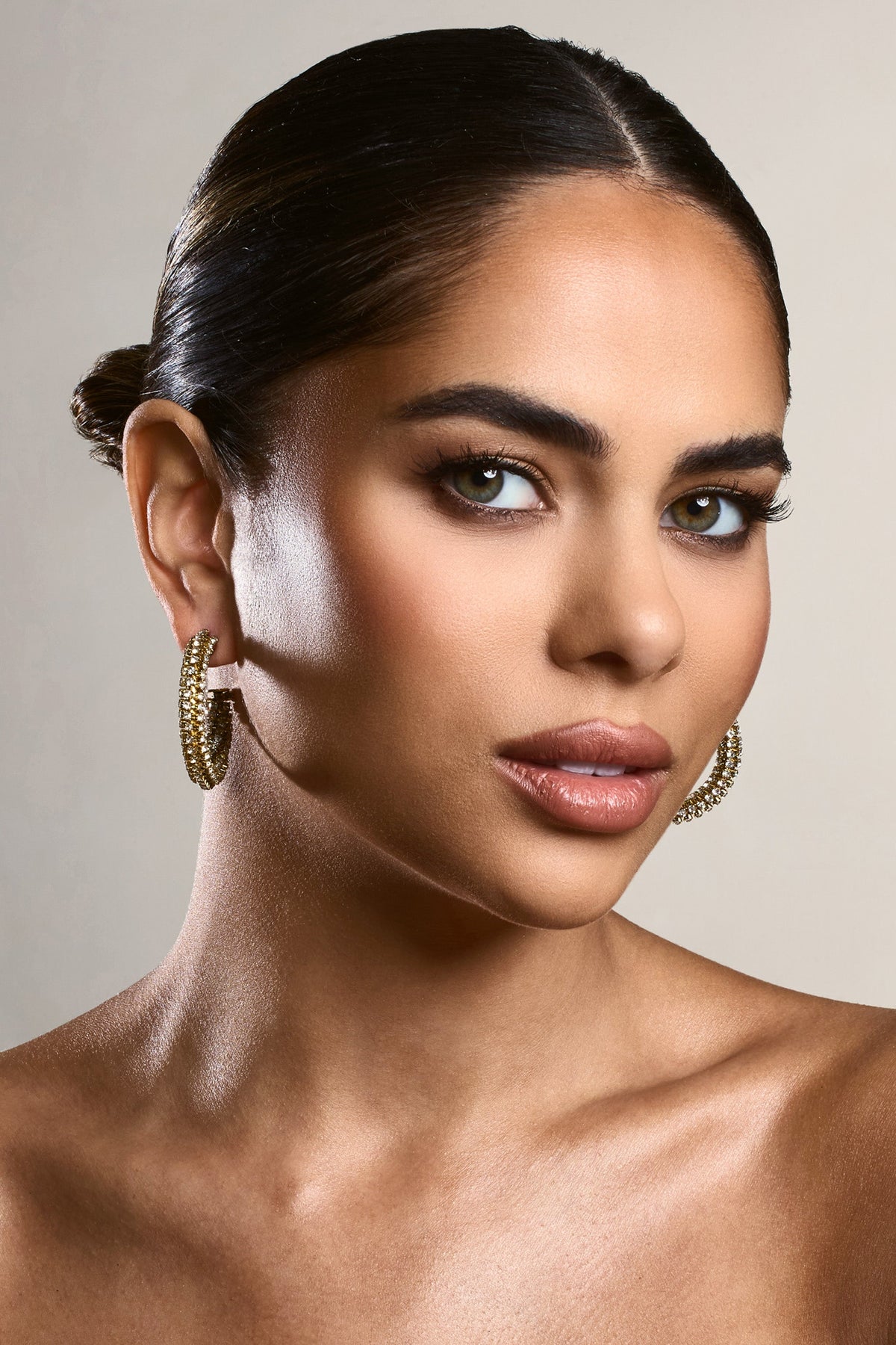 WB_HR_CL134178007-Ebony_GoldDiamanteChunkyHoopEarrings0